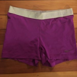 Nike magenta pro spandex